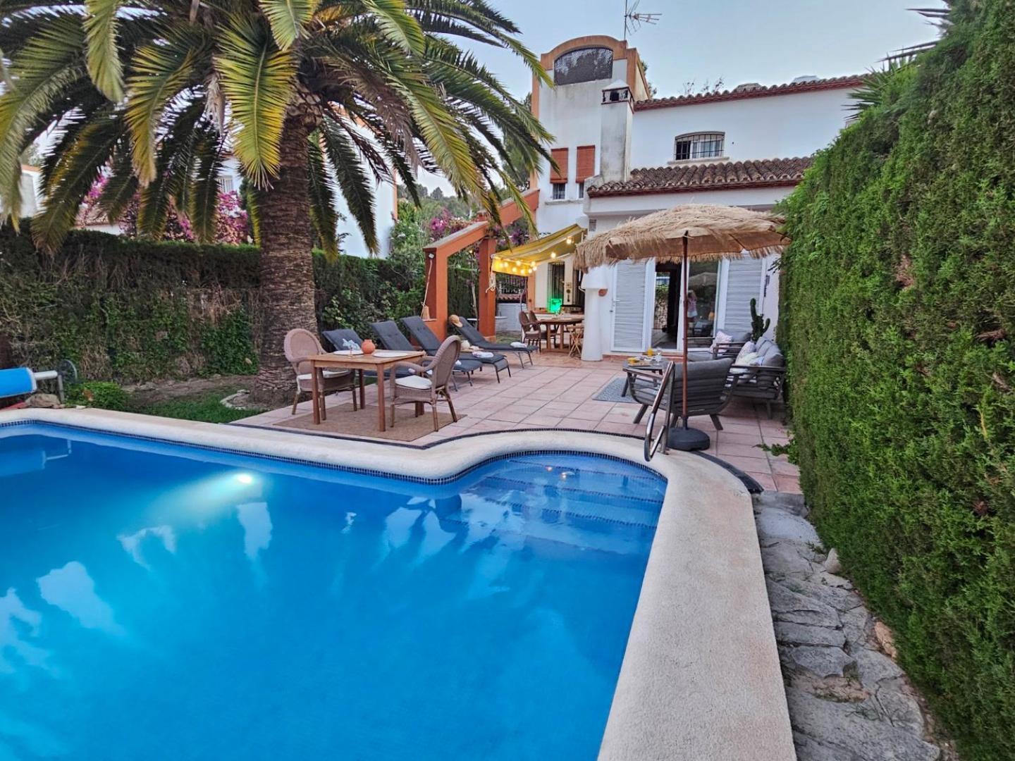 Maison Cosy Au Pied Du Golf Avec Piscine Privee Muntanya la Sella エクステリア 写真